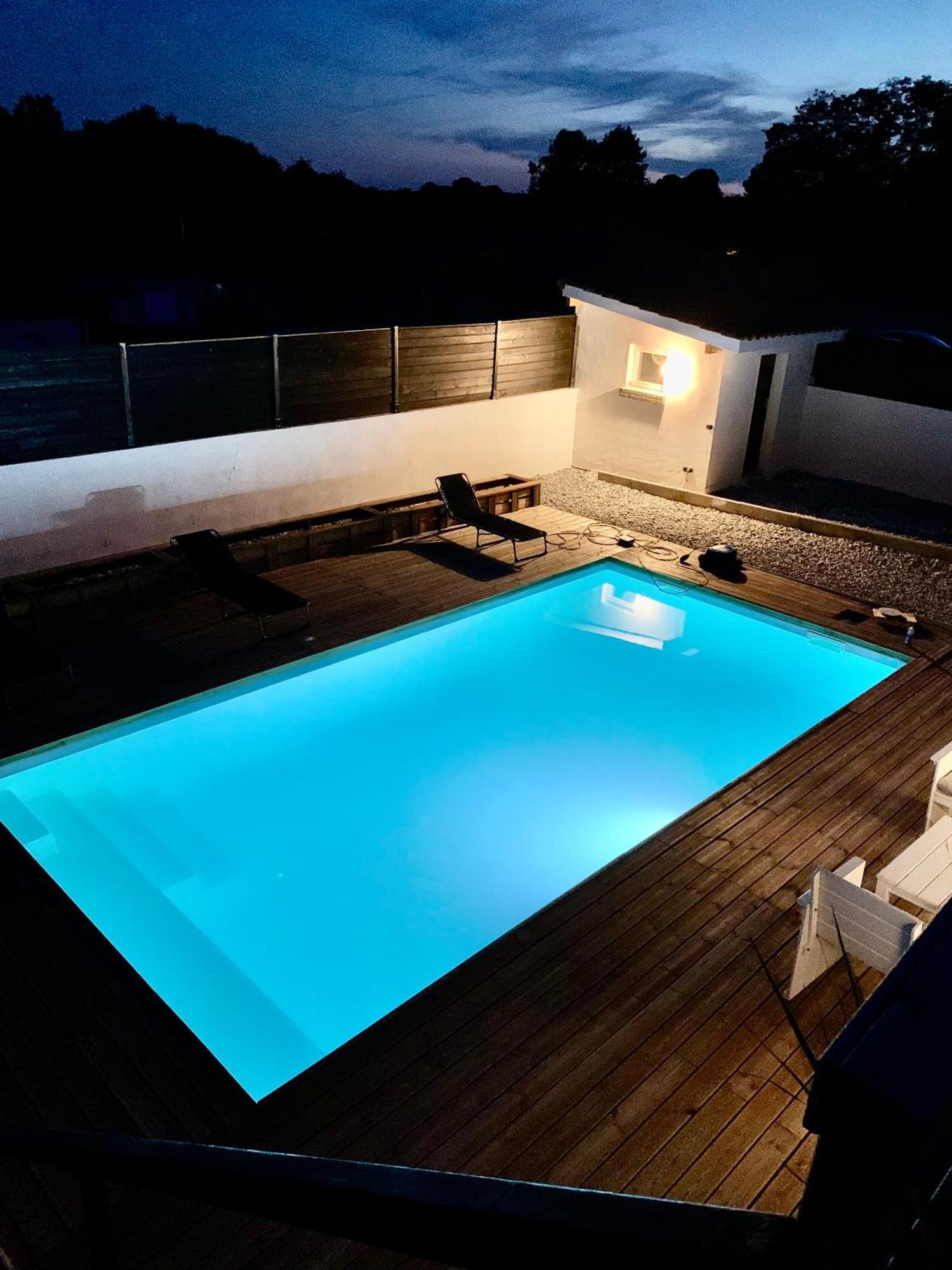 Maison Au Calme Avec Piscine Riviere-Saas-et-Gourby Экстерьер фото